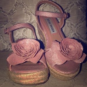 Steve Madden 1 1/2” wedge shoes